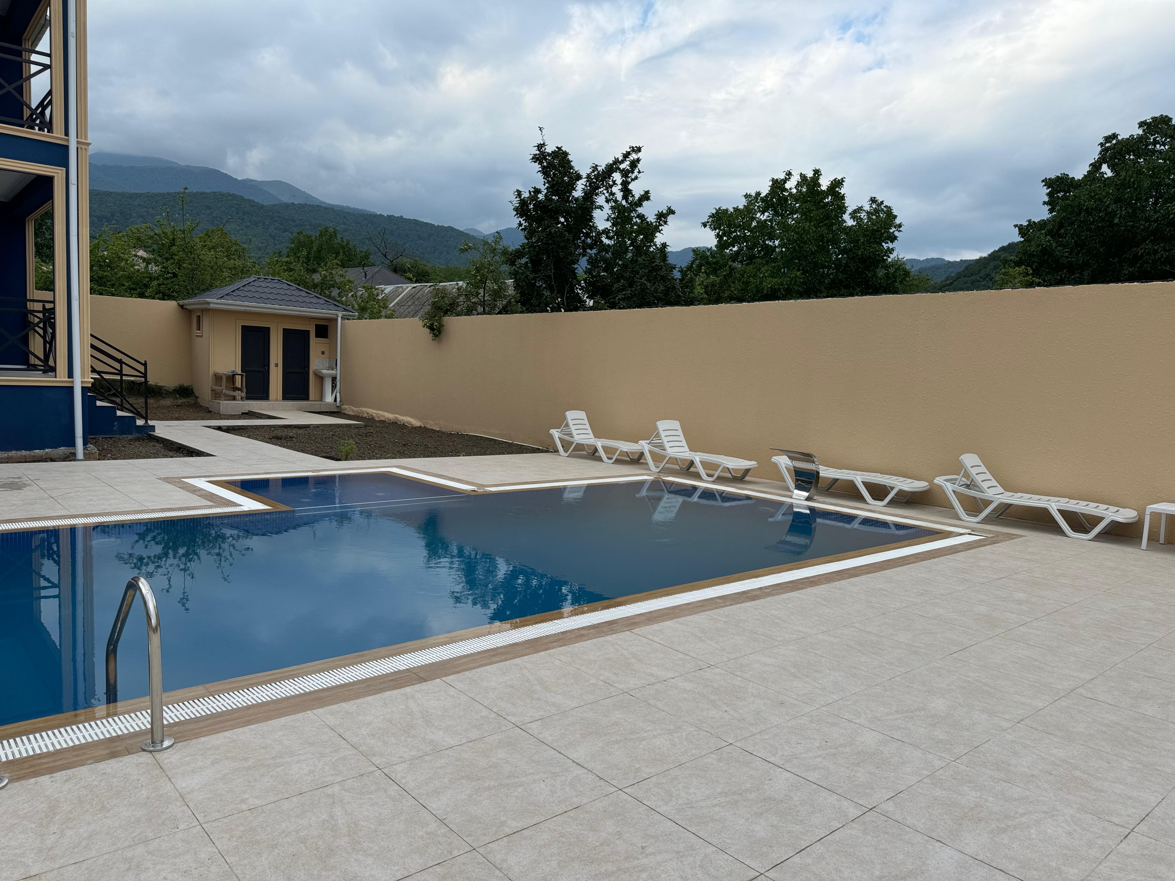 Villa 1